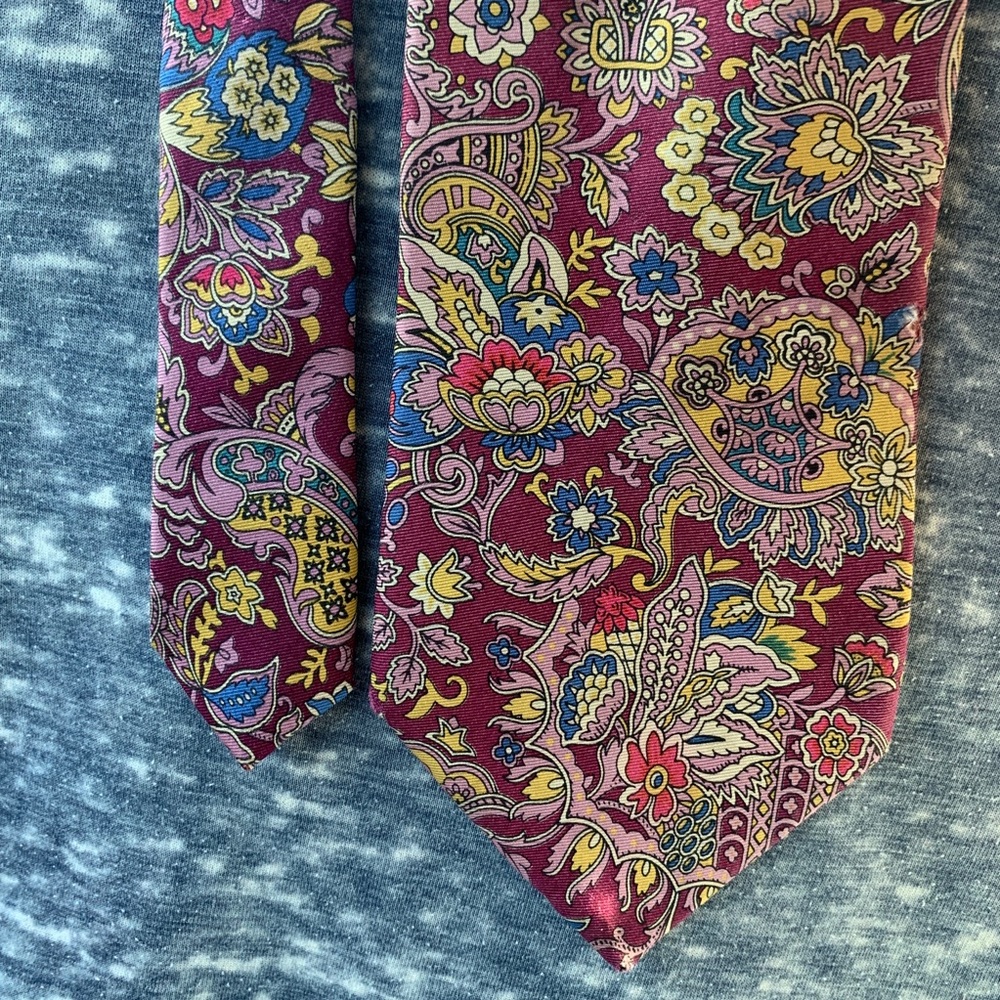 👔 No tag necktie
